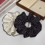 کش مو اسکرانچی پارچه ای گلدار (بیگ سایز) - Image 3