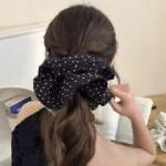 کش مو اسکرانچی پارچه ای گلدار (بیگ سایز) - Image 2